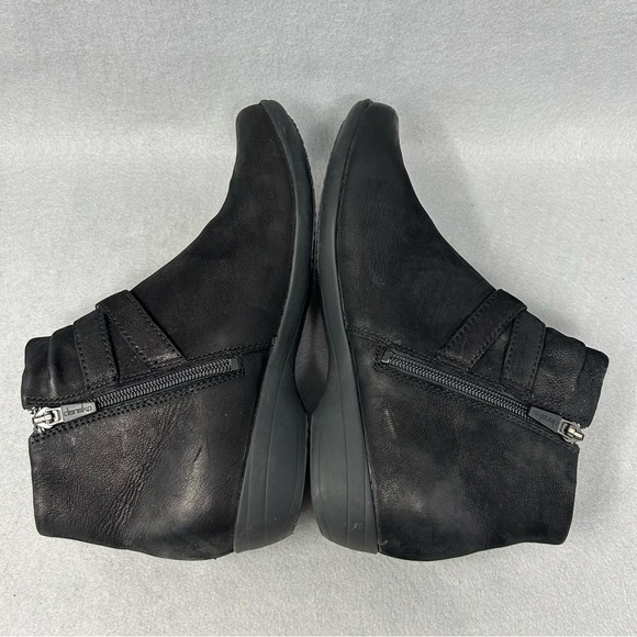 Dansko Boots Womens Size 38 7.5-8 Black Faithe Buckle Detail Ankle Bootie Casual - Picture 9 of 13